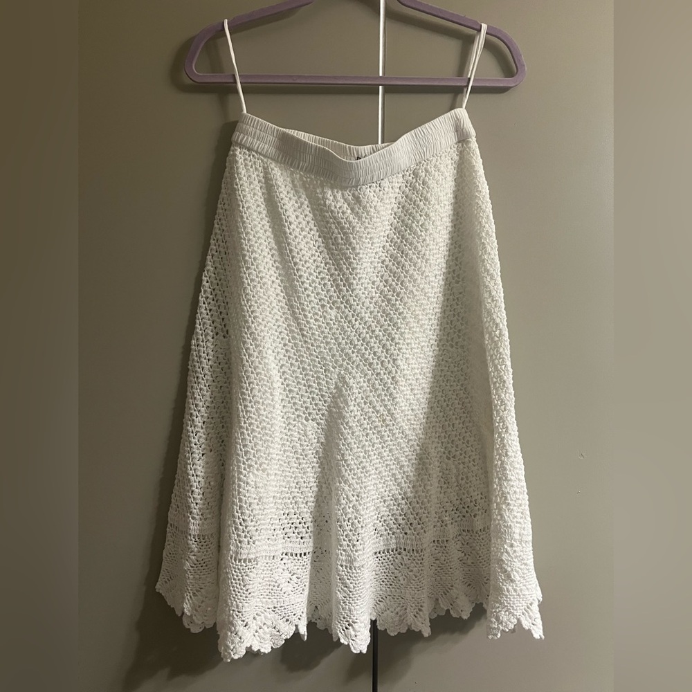 White Crochet Skirt - Chelsea and Theodore. Size Medium